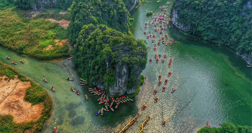 Great Laos And Vietnam 15 Days